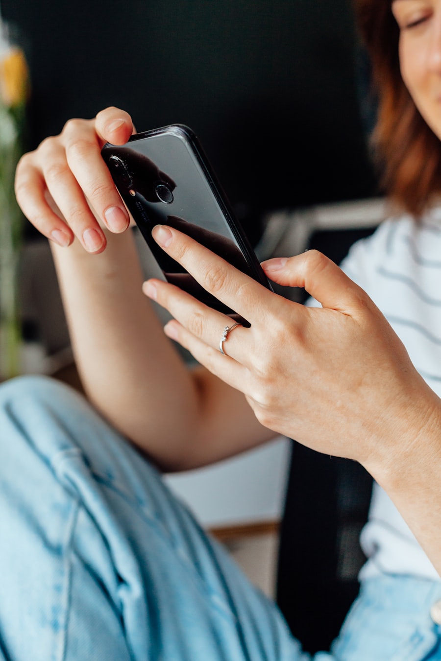 Subscriber browsing mobile content